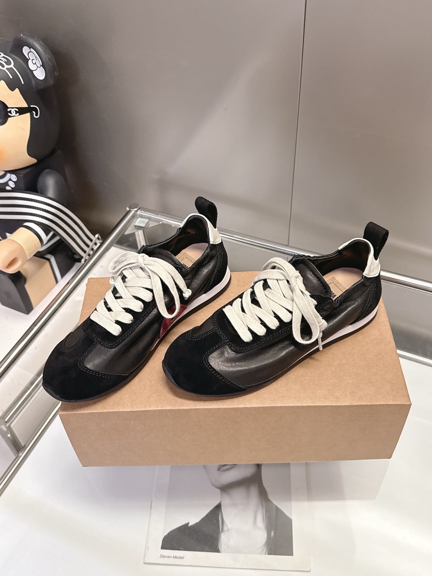 Women's high heels